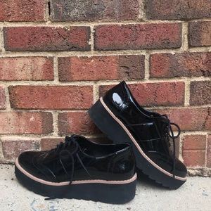 Madden Girl Platform Oxford Style Shoes- 7.5M